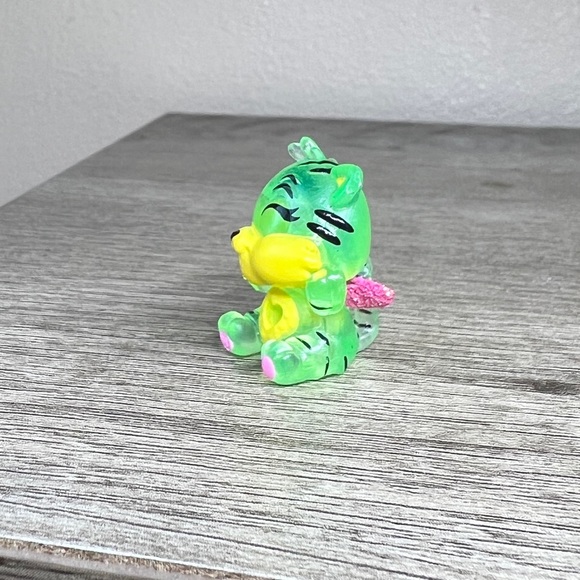 4/$10 Rare Hatchimals Colleggtibles Tigrette Green Season 4 Jungle - Picture 9 of 10